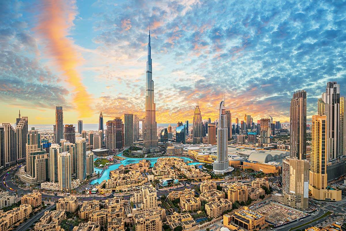 امارات یک ماه مصنوعی به ارزش 5 میلیارد دلار می سازد